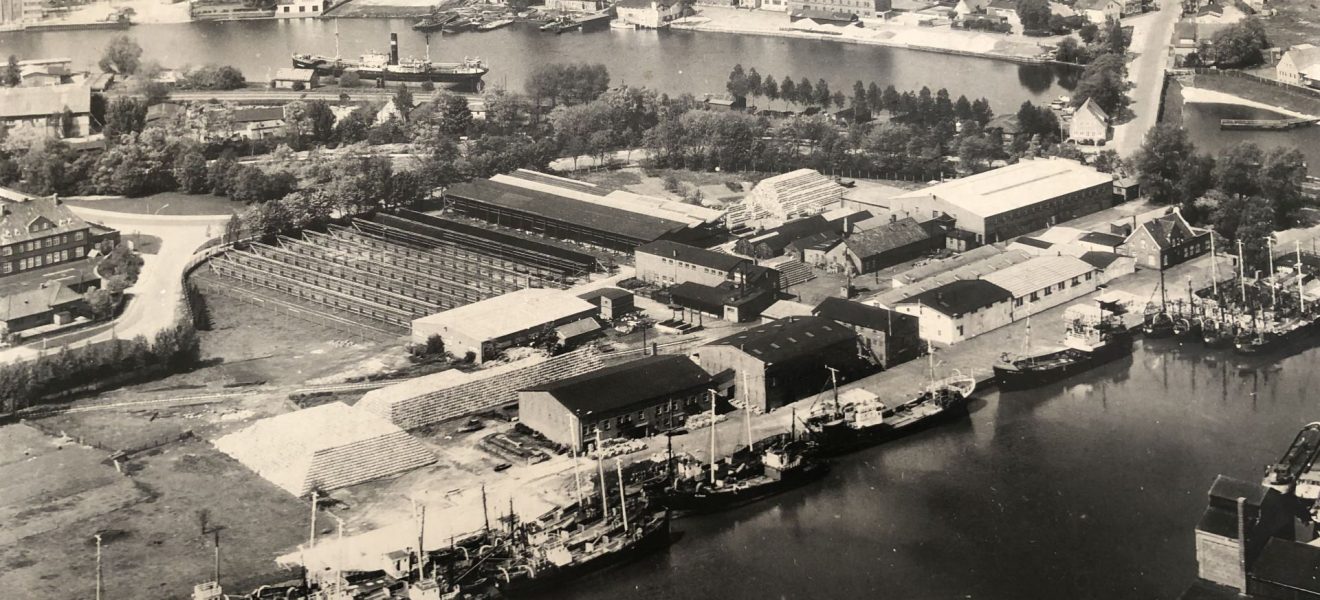 Luftaufnahme des Geländes der Leerer Heringsfischerei